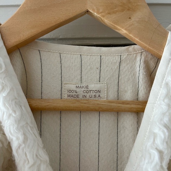 Makié Clothier Yukata Gown. - Picture 4 of 4